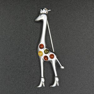 Srebrna broszka żyrafa z bursztynem